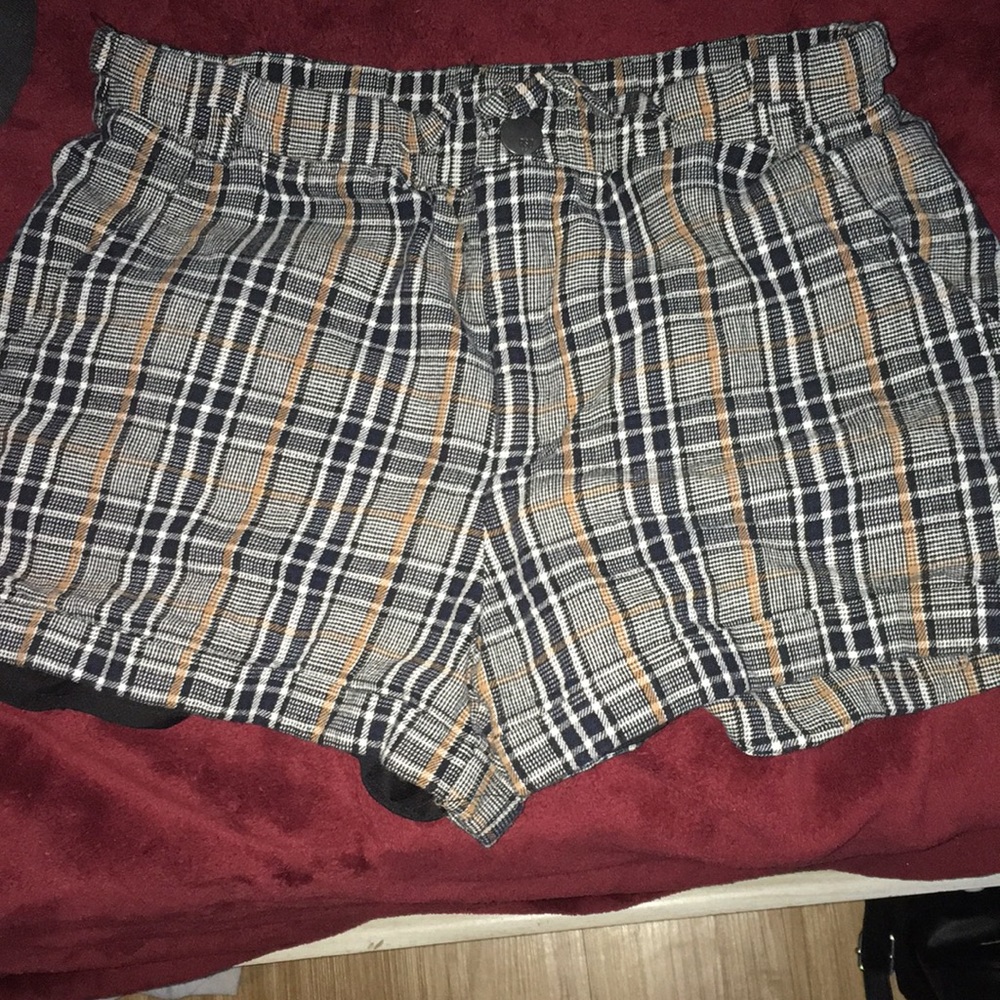 Black white and tan striped shorts, comfy